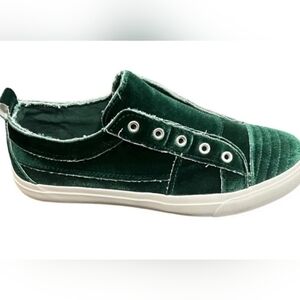 Corkys Brand Babalu Green Velvet Sneakers Size 9 NEW